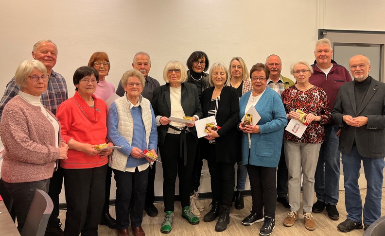 Ehrungen Gruppe mit KH.JPG